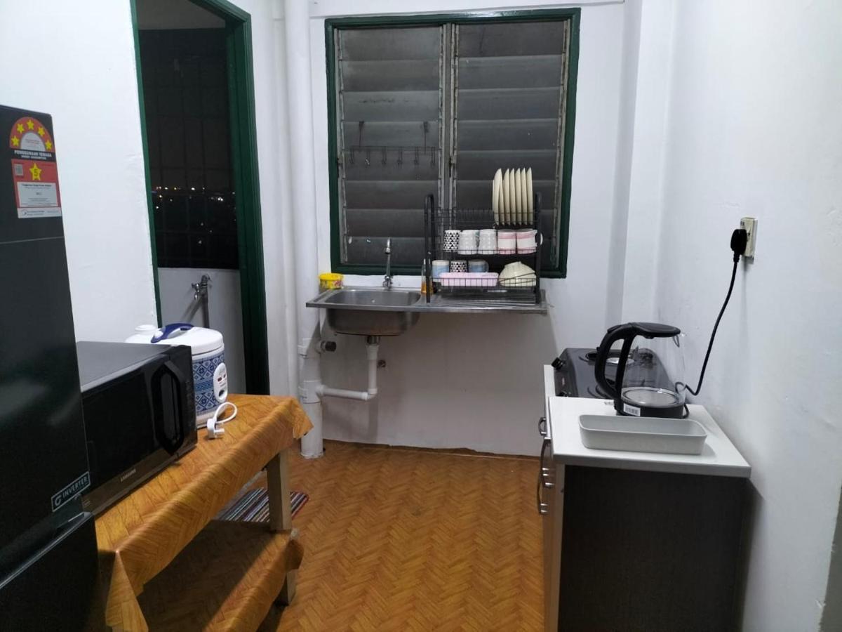 Khairul Homestay Pangsapuri Sutera Seberang Jaya Kampong Telok  Екстериор снимка